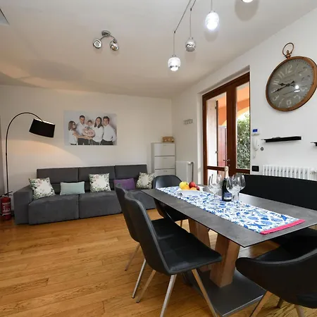 Casa Bacher Pool&gardenprivate&2,5kilometri To Center * Peschiera del Garda