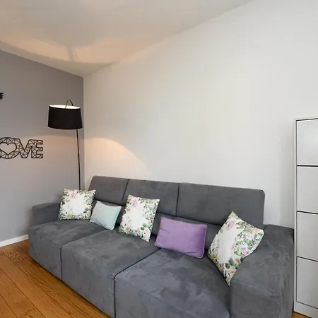 Apartment Casa Bacher Pool&gardenprivate&2,5kilometri To Center *